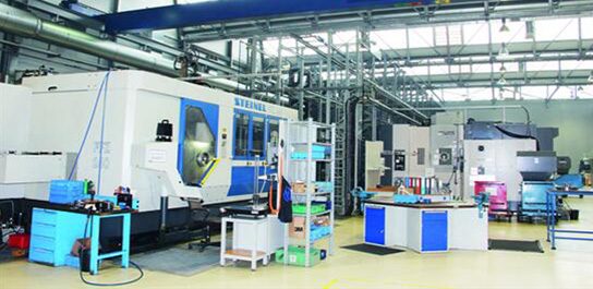 康明斯發(fā)動(dòng)機(jī)車間工具柜、工作臺(tái)使用確實(shí)規(guī)范